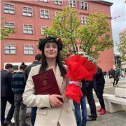 Sei alla ricerca di una studentessa che possa aiutarti nello studio e nella preparazione delle verifiche durante l'anno scolastico? Contattami pure per comprendere meglio le tue esigenze e definire insieme un programma!